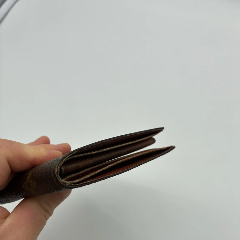 LOUIS VUITTON PORTEFEIULLE BROWN MONOGRAM MARCOS BIFOLD WALLET
